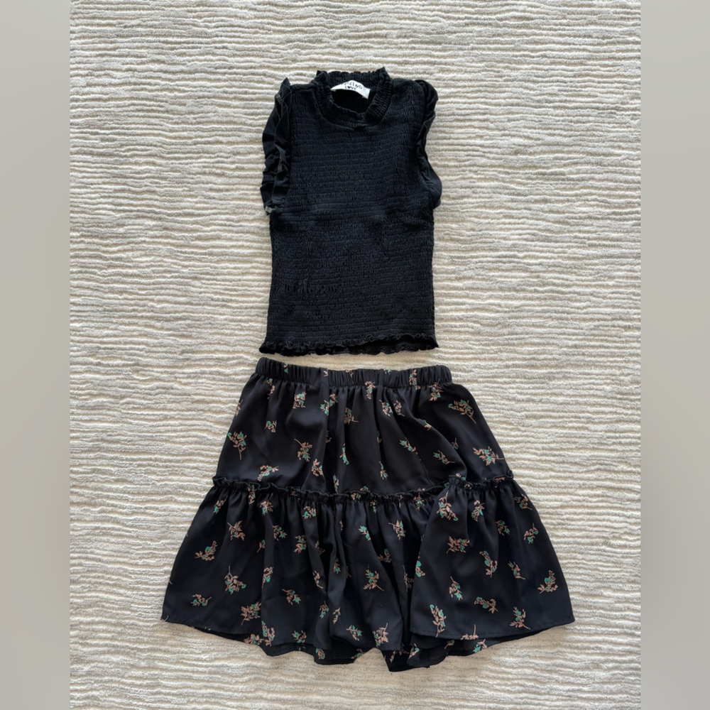 Falling Love Junior skirt and top set size S petite